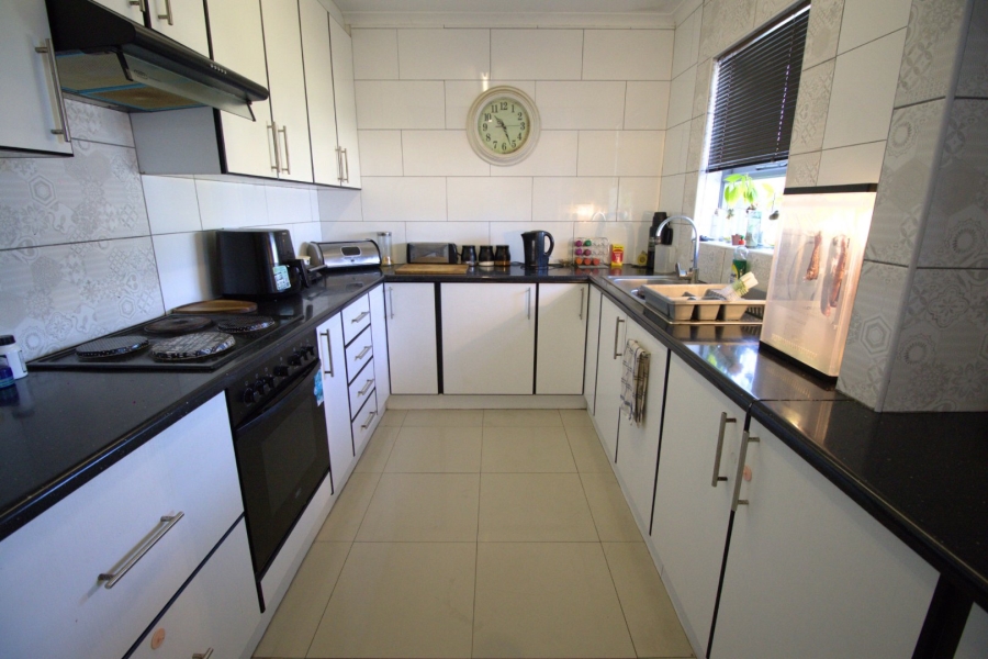 3 Bedroom Property for Sale in Sherwood Eastern Cape